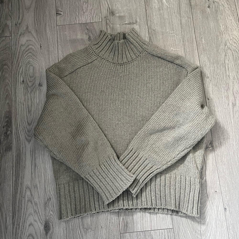 Women's Olive Green Sweater
